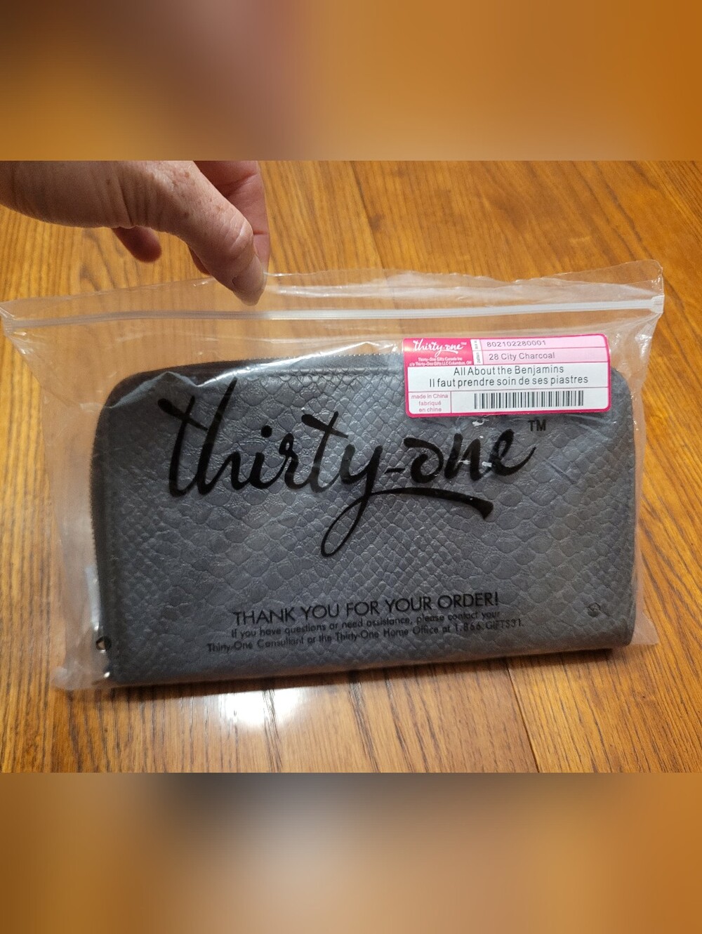 Thirty-One "All About the Benjamins" Wallet - City Charcoal Snake - NWT - Picture 1 of 13